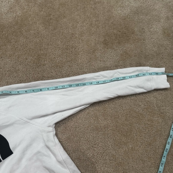 The North Face White Hoodie Women’s - Picture 9 of 9